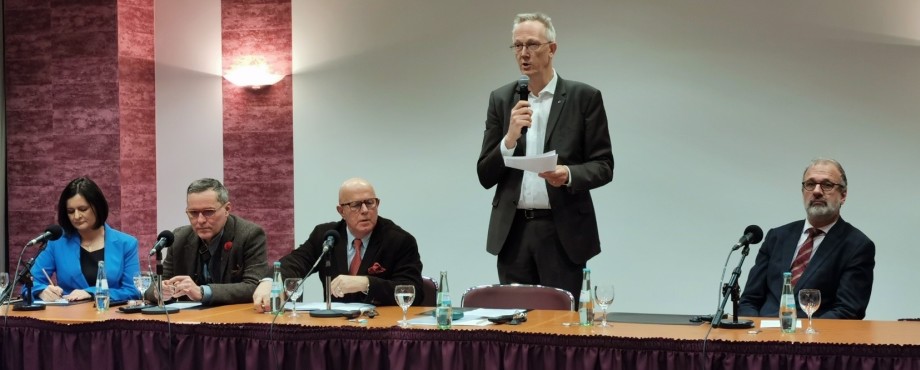 Görlitz - Reden bringt Verständnis